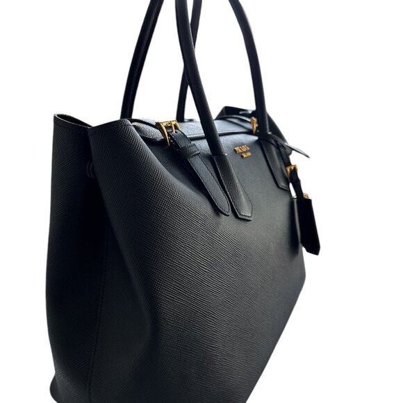 PRADA BLACK LEATHER SAFFIANO TOTE BAG GOLD ACCENTS - Picture 2 of 14